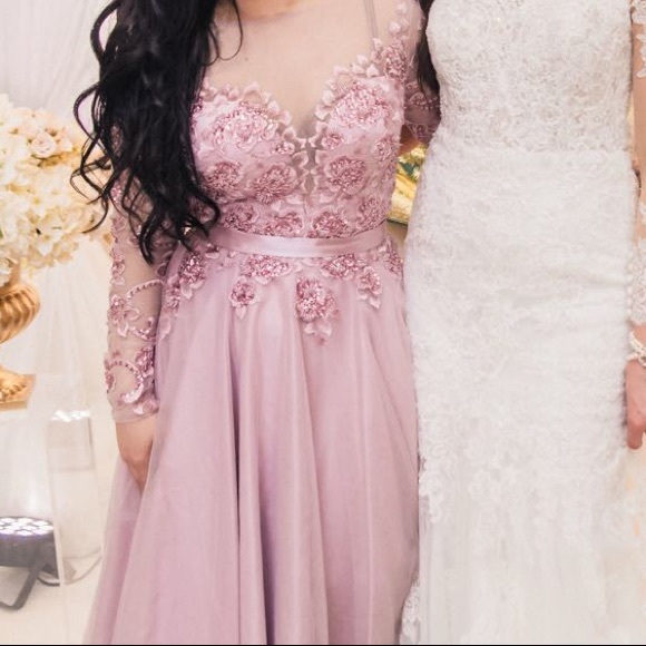 Gorgeous long princess dress for special occasion - Picture 8 of 8